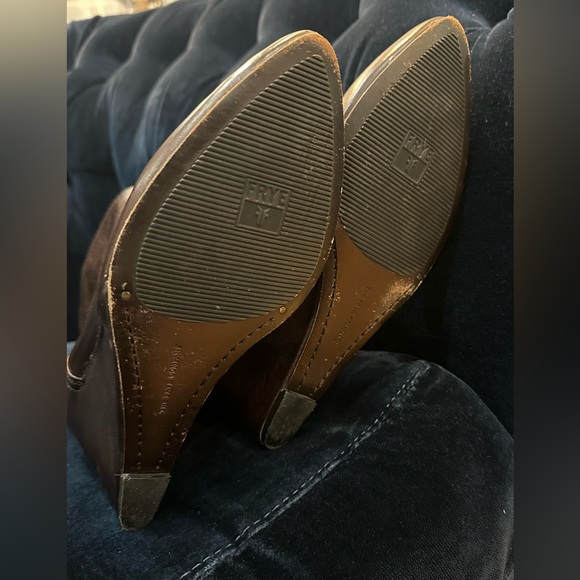 FRYE Women's Regina Covered Wedge Boot, Dark Brown, 9.5 M US - Picture 4 of 8